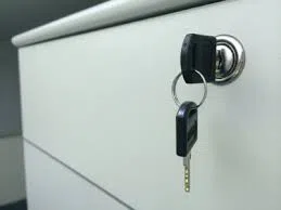 Lock Safe Services Alameda, CA 510-404-0368 - unlocking-file-cabinet